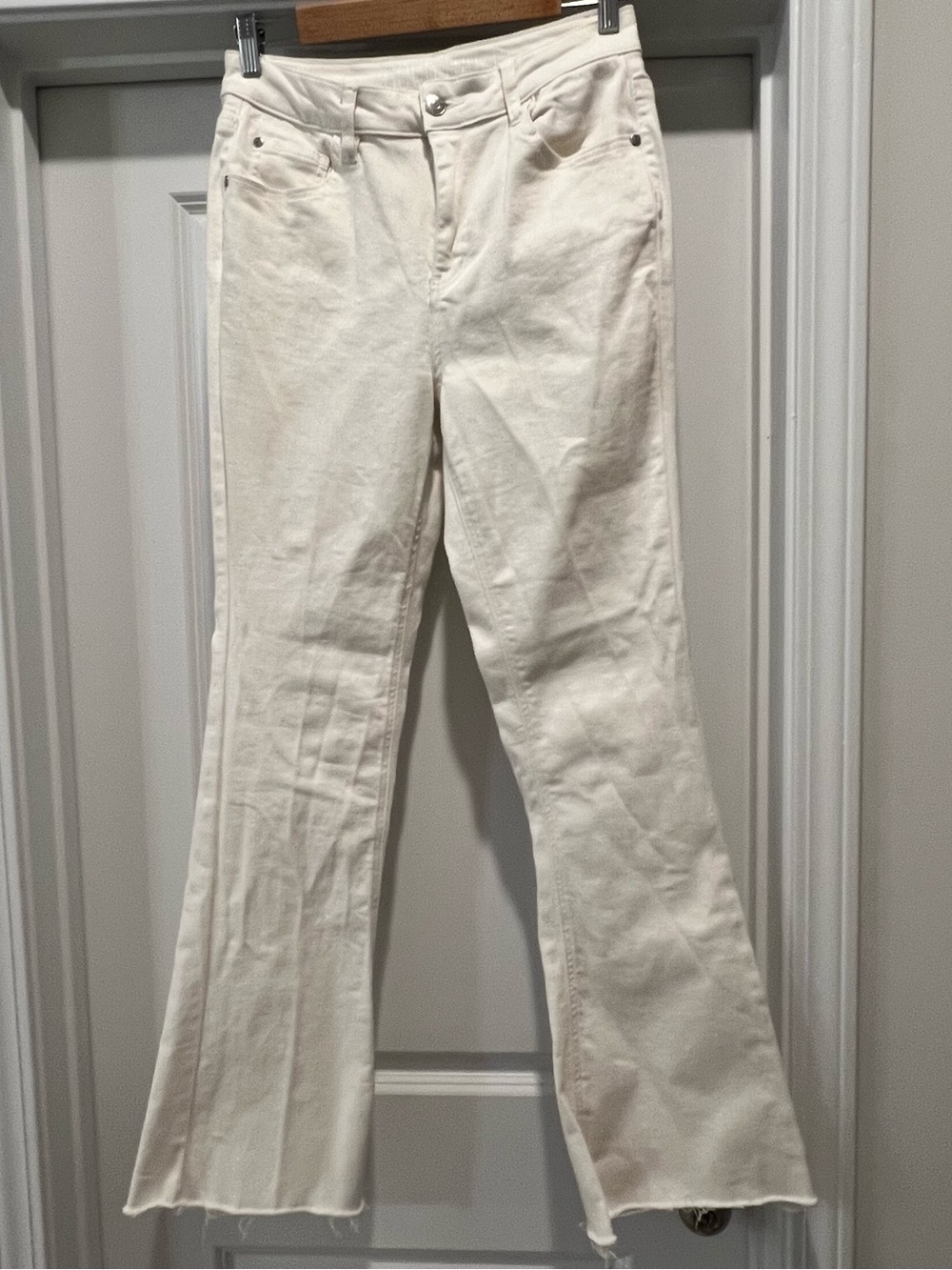 Good Hart Women's Size 8 Off-White High-Rise Flare Jeans